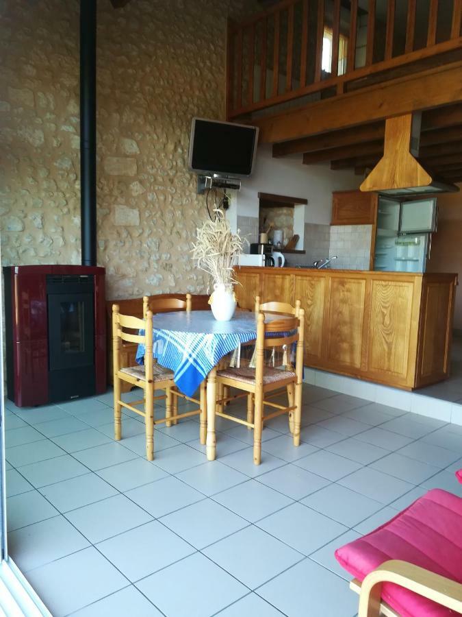 Gite Rural Charentais Les Essards  Exteriör bild